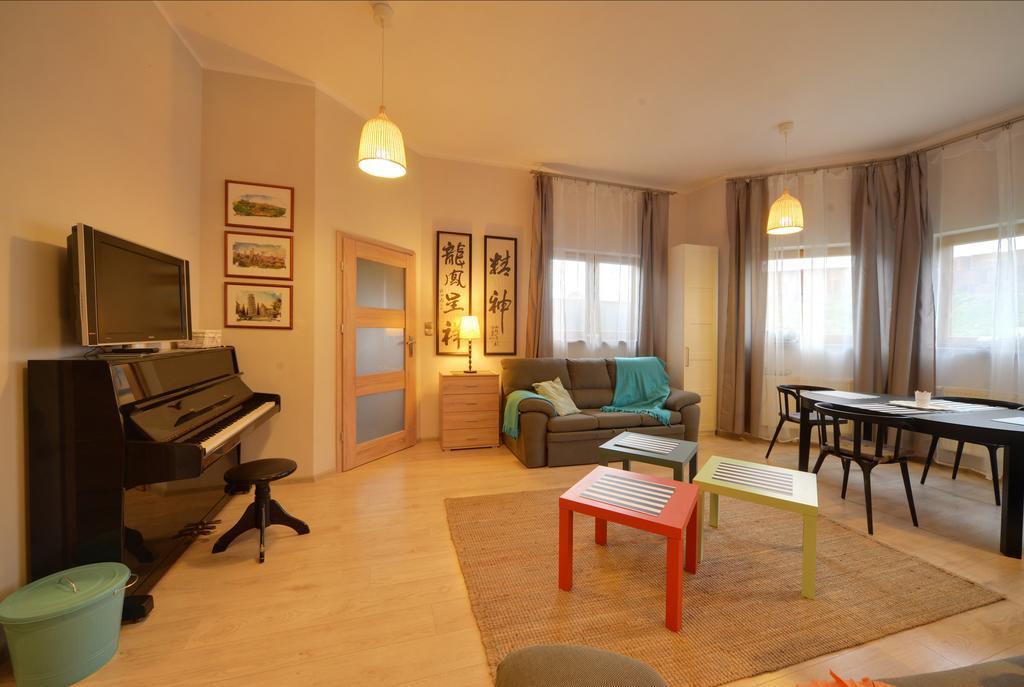 Apartamenty Sun Seasons 24 - Panorama كارباش الغرفة الصورة